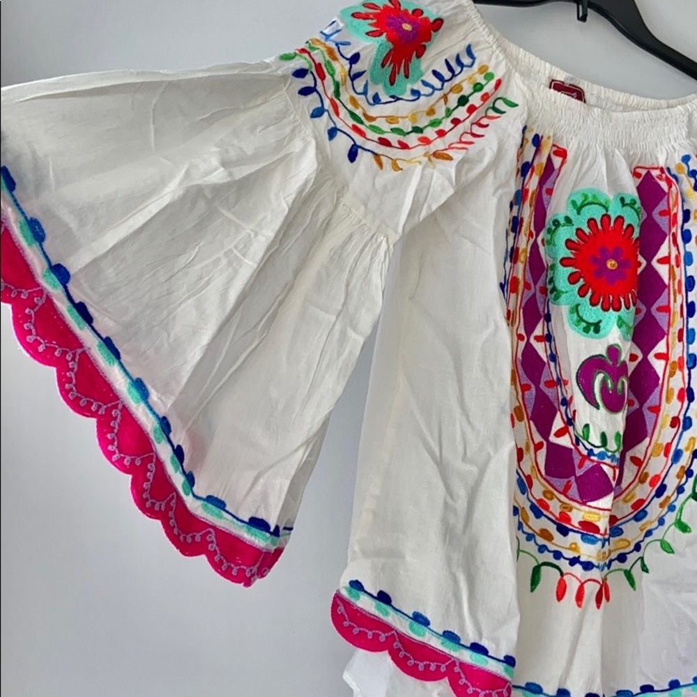 🌺Boho Handmade White Cotton Embroidered Top Sz S/M Quarter Flutter Bell Sleeve - Picture 7 of 10